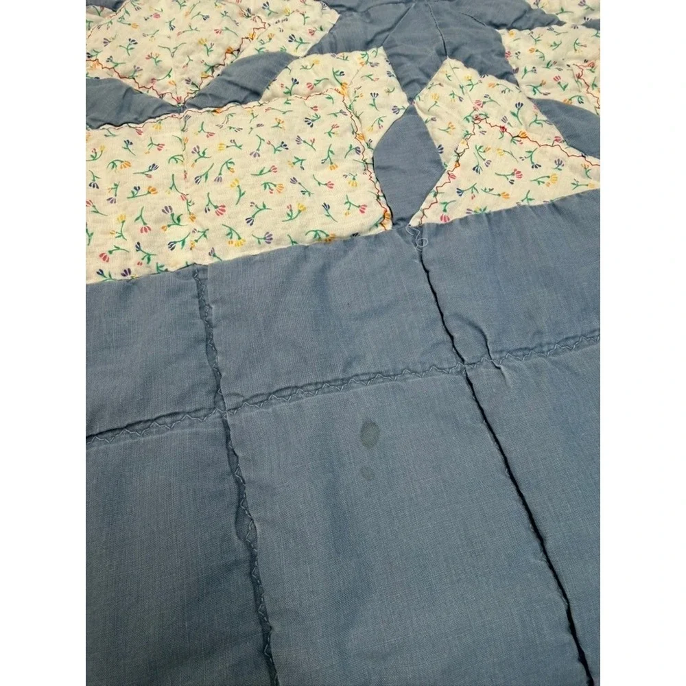 VTG Blue Star Patchwork Quilt Floral Print Cotton Farmhouse Throw 80 X 68 FLAWS